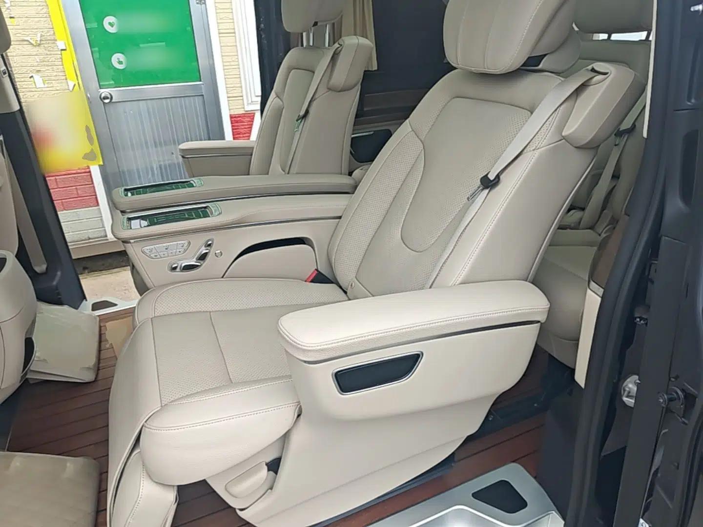 Mercedes-Benz V-Class 2021 V 260 Prestige Edition — миниатюра 20