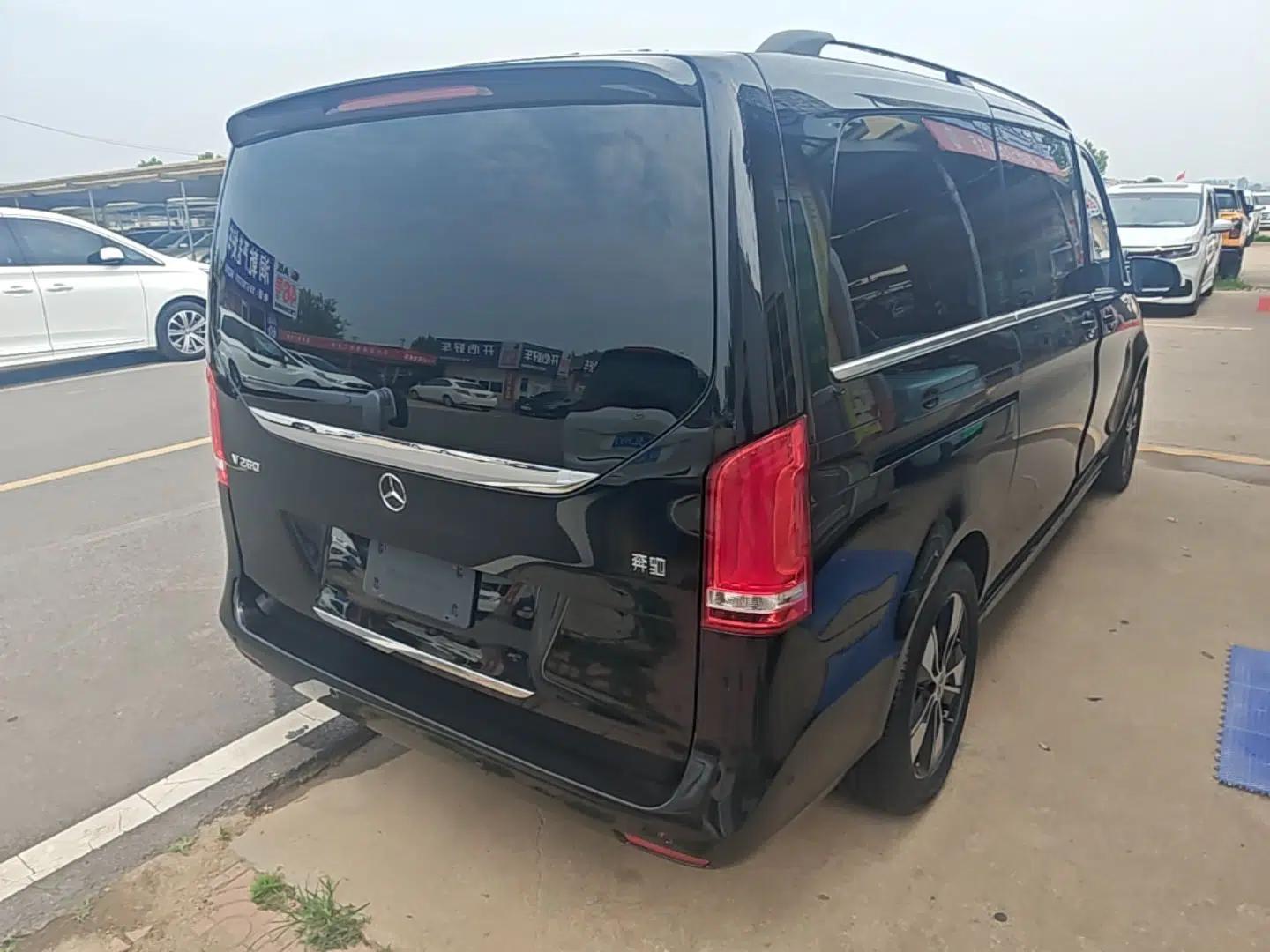Mercedes-Benz V-Class 2021 V 260 Prestige Edition — миниатюра 6