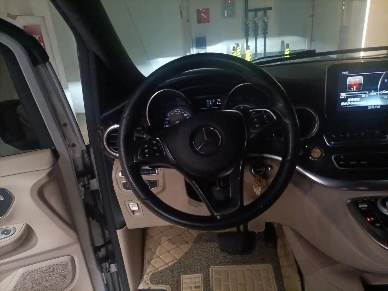 Mercedes-Benz V-Class 2016 V 260 Avantgarde Edition — миниатюра 10