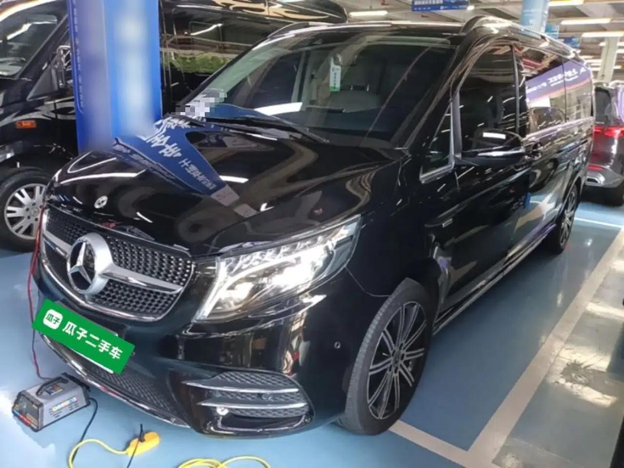 Mercedes-Benz V-Class 2022 V 260 L Long-wheelbase Luxury Edition — миниатюра 1