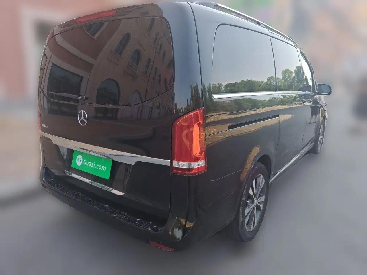 Mercedes-Benz V-Class 2016 V 260 Prestige Edition — миниатюра 6