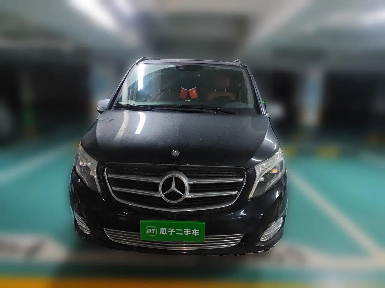 Mercedes-Benz V-Class 2016 V 260 Avantgarde Edition — миниатюра 2