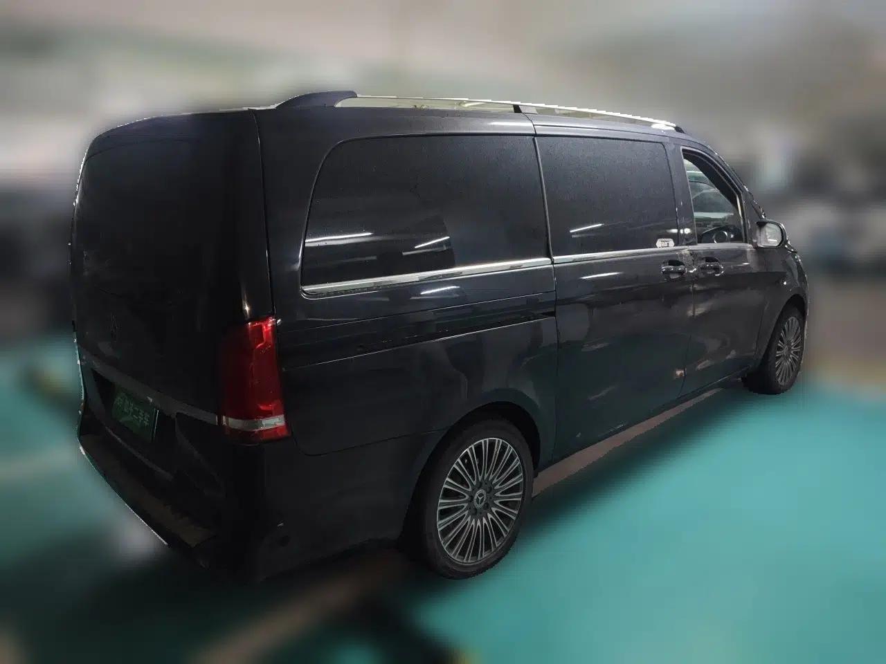 Mercedes-Benz V-Class 2016 V 260 Avantgarde Edition — миниатюра 6