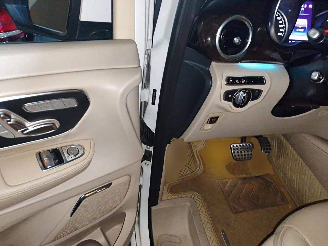 Mercedes-Benz V-Class 2016 V 260 L Prestige Extended Edition — миниатюра 16
