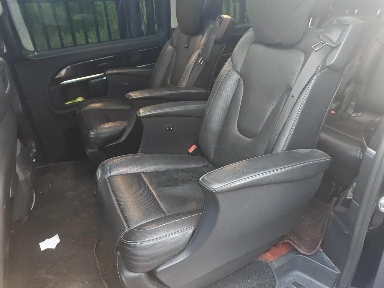 Mercedes-Benz V-Class 2018 V 260 Prestige Edition China V — миниатюра 17