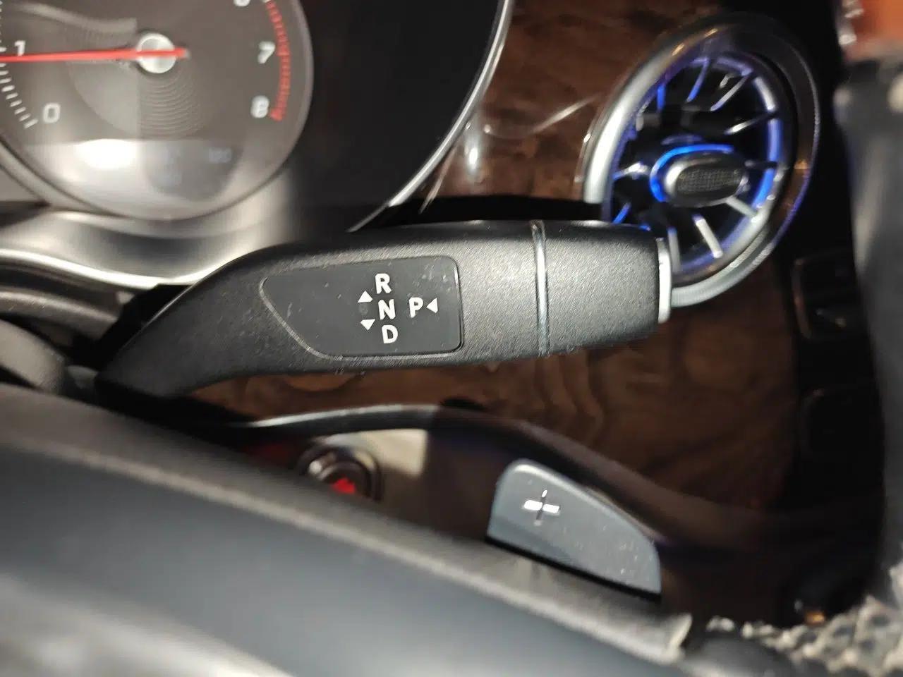 Mercedes-Benz V-Class 2016 V 260 Prestige Edition — миниатюра 14