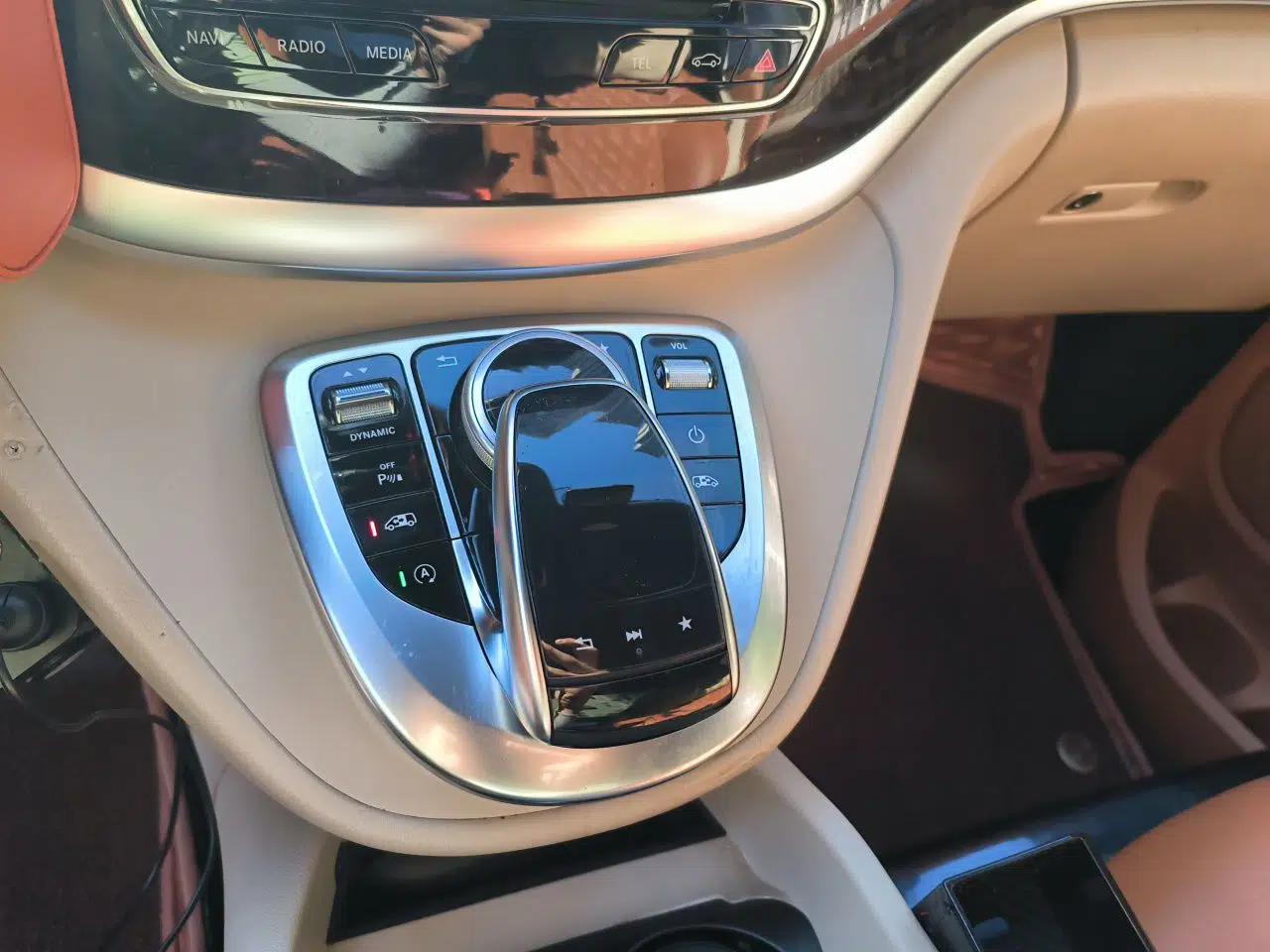 Mercedes-Benz V-Class 2018 V 260 L Prestige Extended Version China V — миниатюра 14