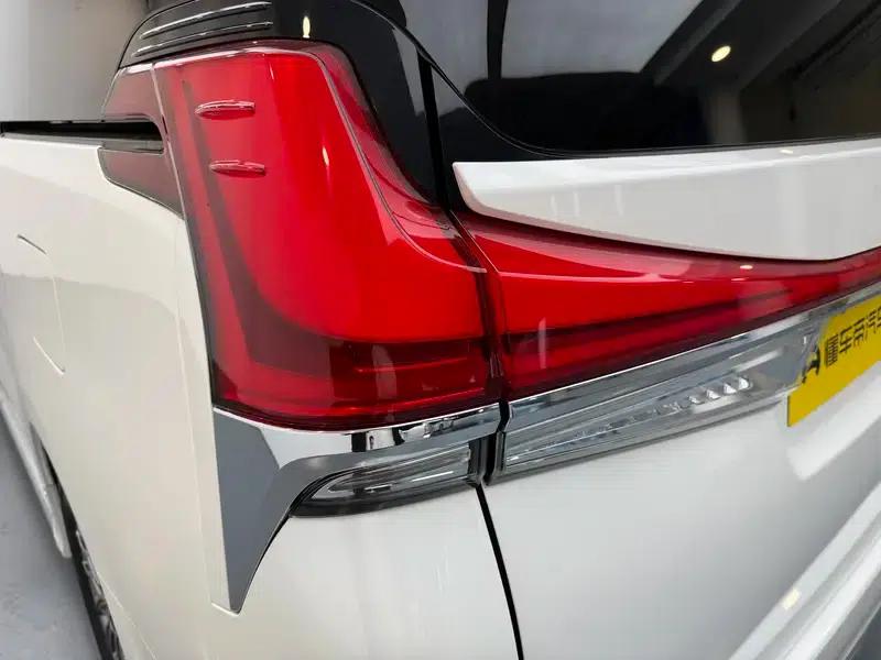 Lexus LM 2020 300h E-Four 7-Seat Elegant Edition — миниатюра 13