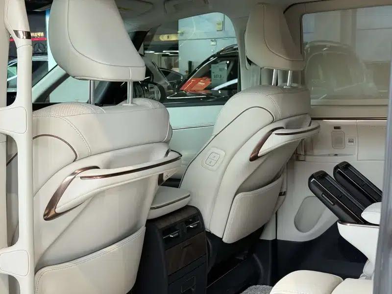 Lexus LM 500h DIRECT4 6-Seat Premium Edition (2026) — миниатюра 24