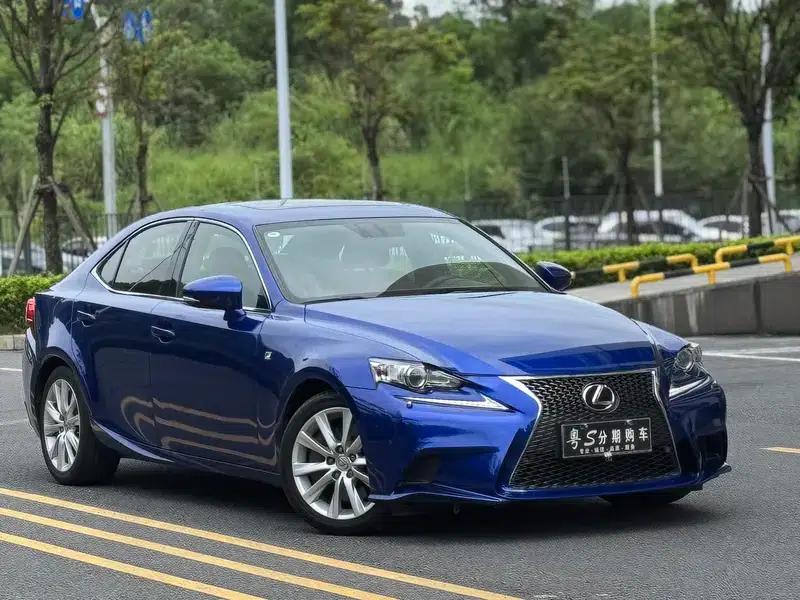 Lexus IS 2015 200t F SPORT — миниатюра 3