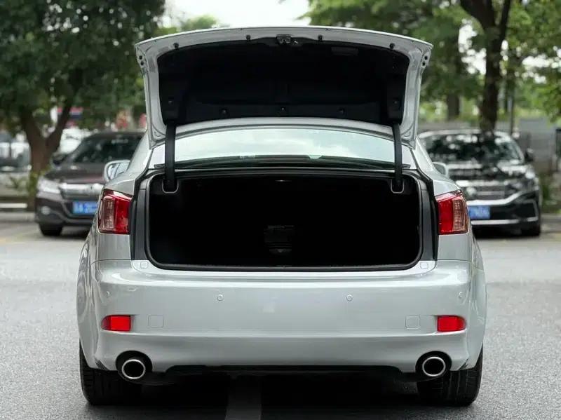 Lexus IS 2011 250 Dynamic Edition — миниатюра 27