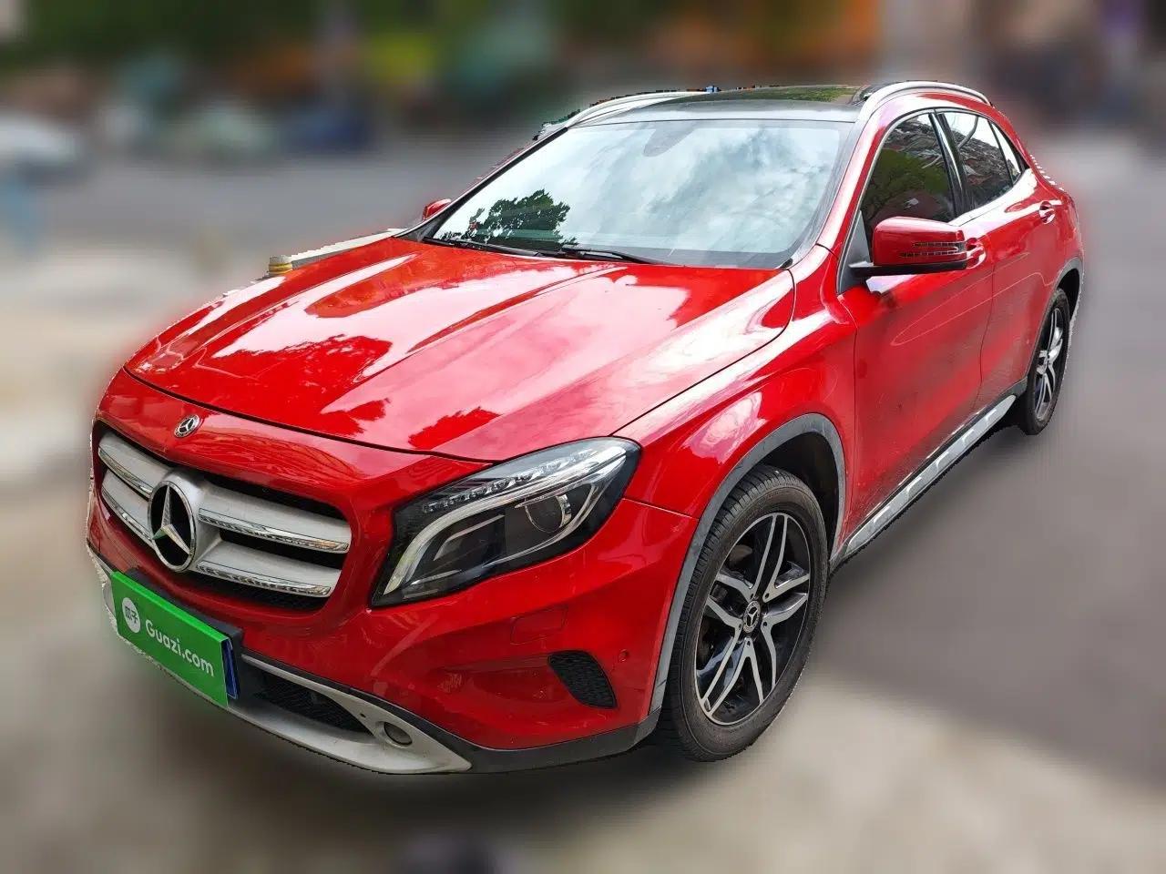 Mercedes-Benz GLA 2016 GLA 220 4MATIC Fashion Edition — миниатюра 1