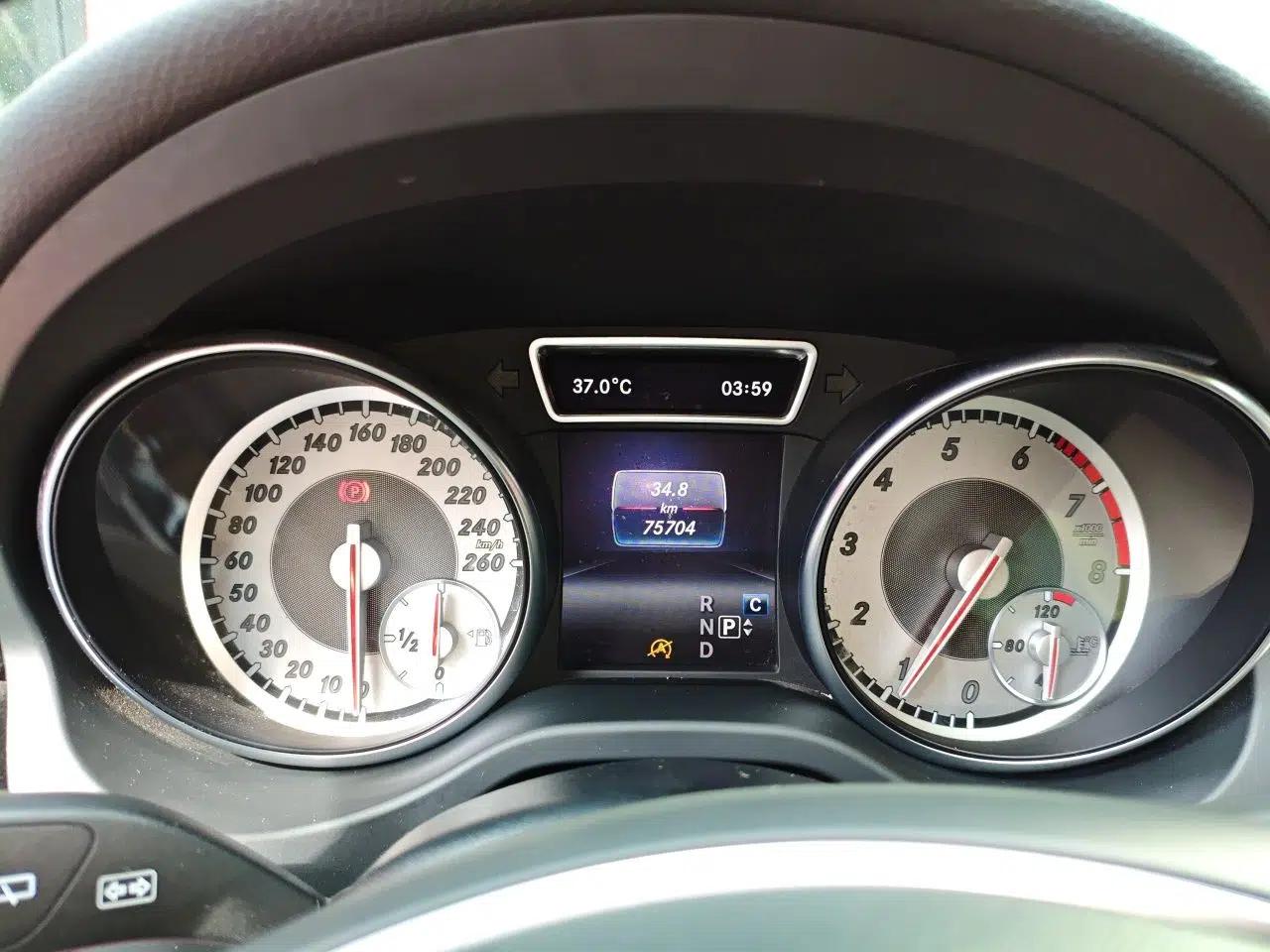 Mercedes-Benz GLA 2016 GLA 220 4MATIC Fashion Edition — миниатюра 11