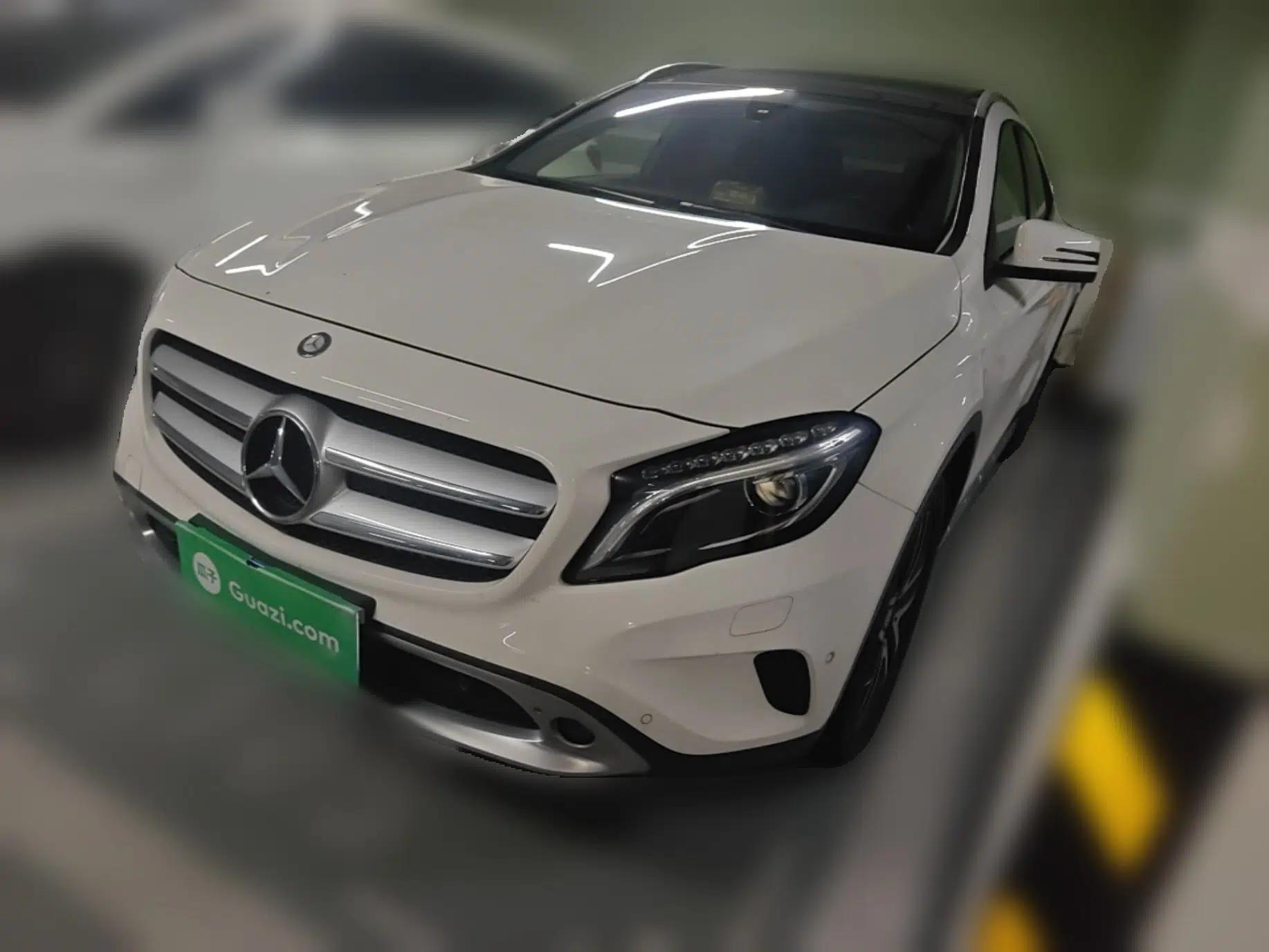Mercedes-Benz GLA 2016 GLA 220 4MATIC Fashion Edition — миниатюра 1