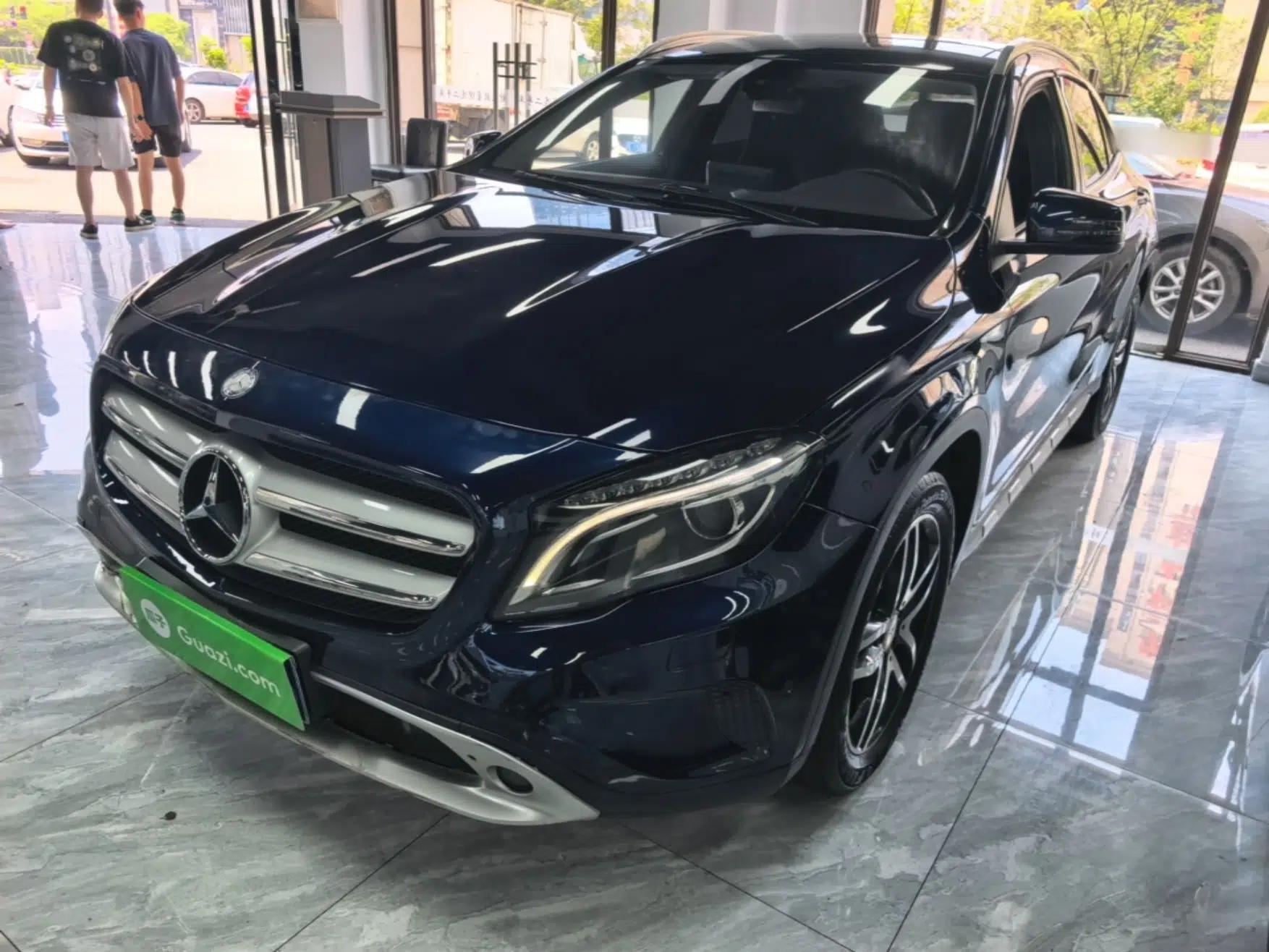 Mercedes-Benz GLA 2016 GLA 200 Fashion Model — миниатюра 1