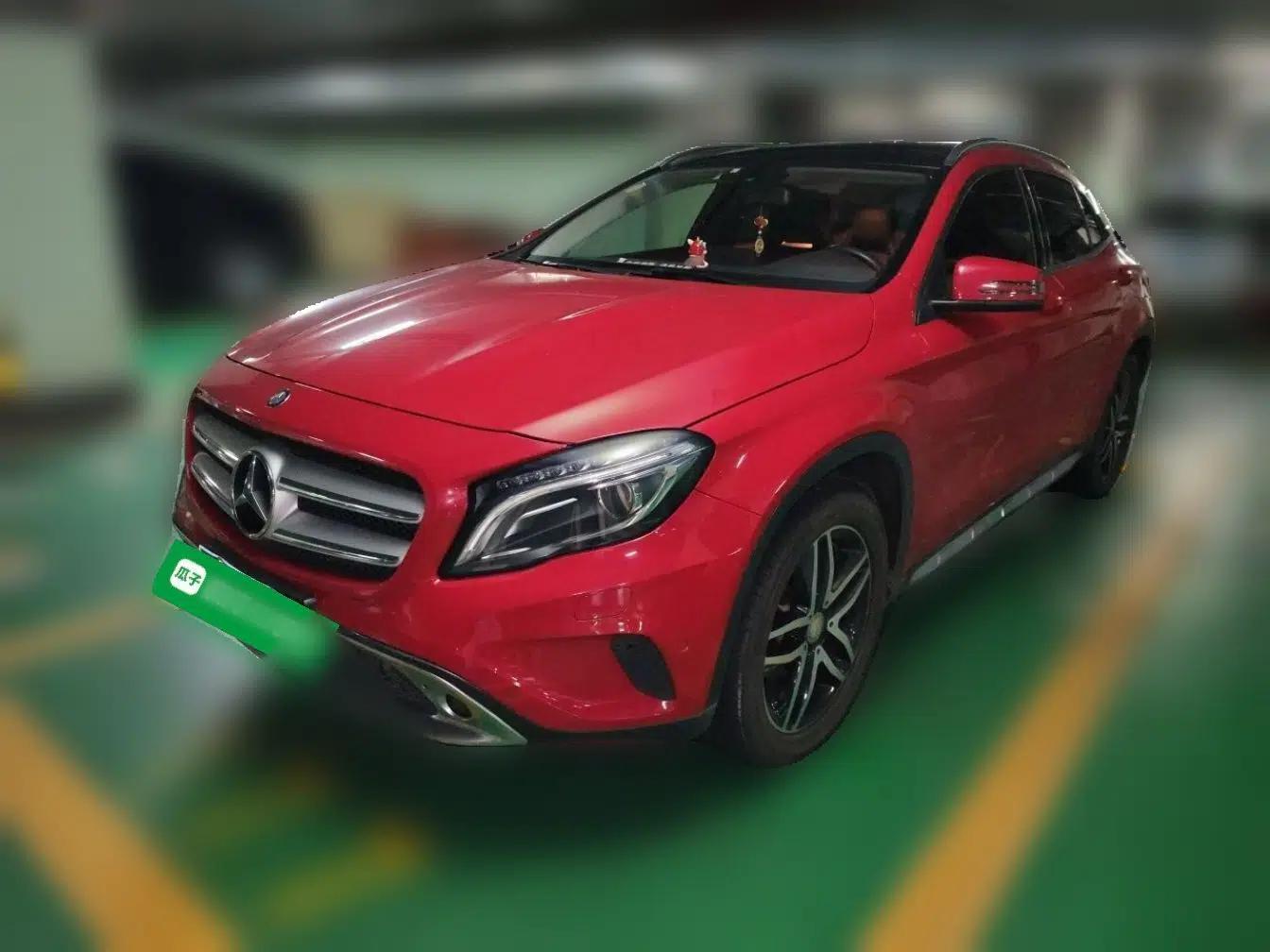 Mercedes-Benz GLA 2016 GLA 200 Fashion Model — миниатюра 1