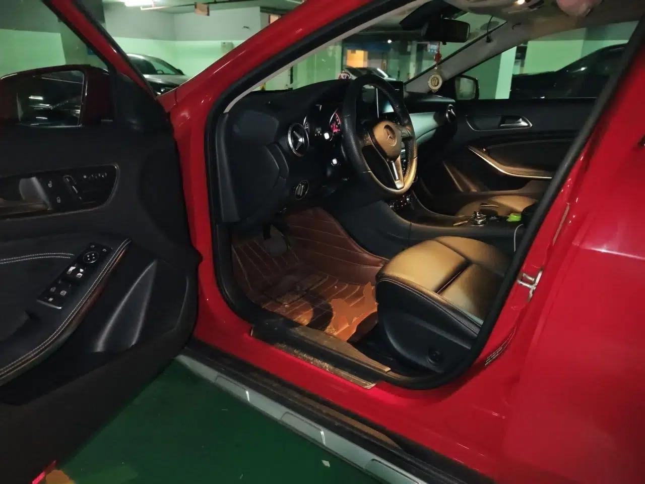 Mercedes-Benz GLA 2016 GLA 200 Fashion Model — миниатюра 16
