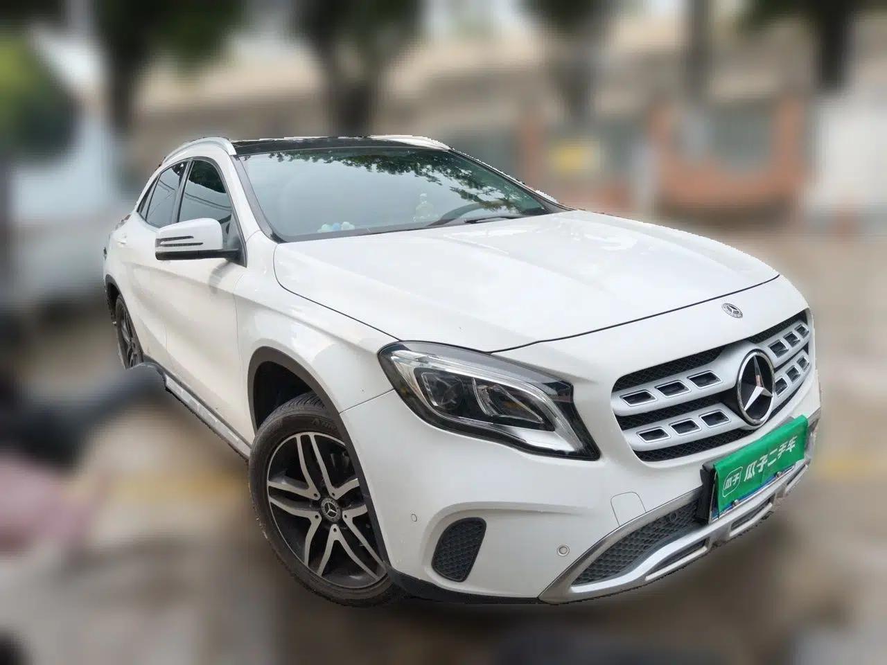 Mercedes-Benz GLA 2017 GLA 200 Fashion Model — миниатюра 3