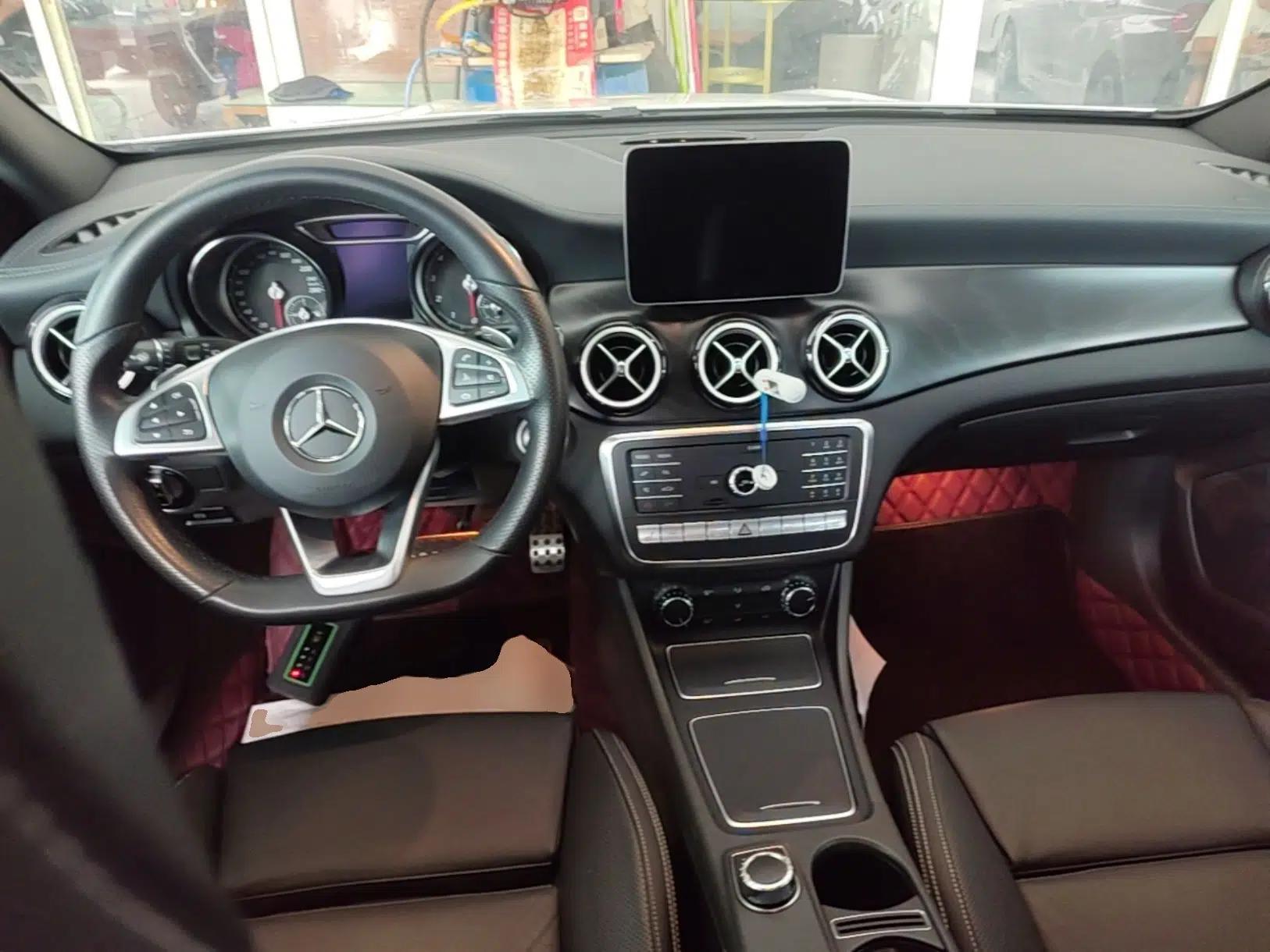 Mercedes-Benz GLA 2019 GLA 260 4MATIC Sport Edition — миниатюра 17