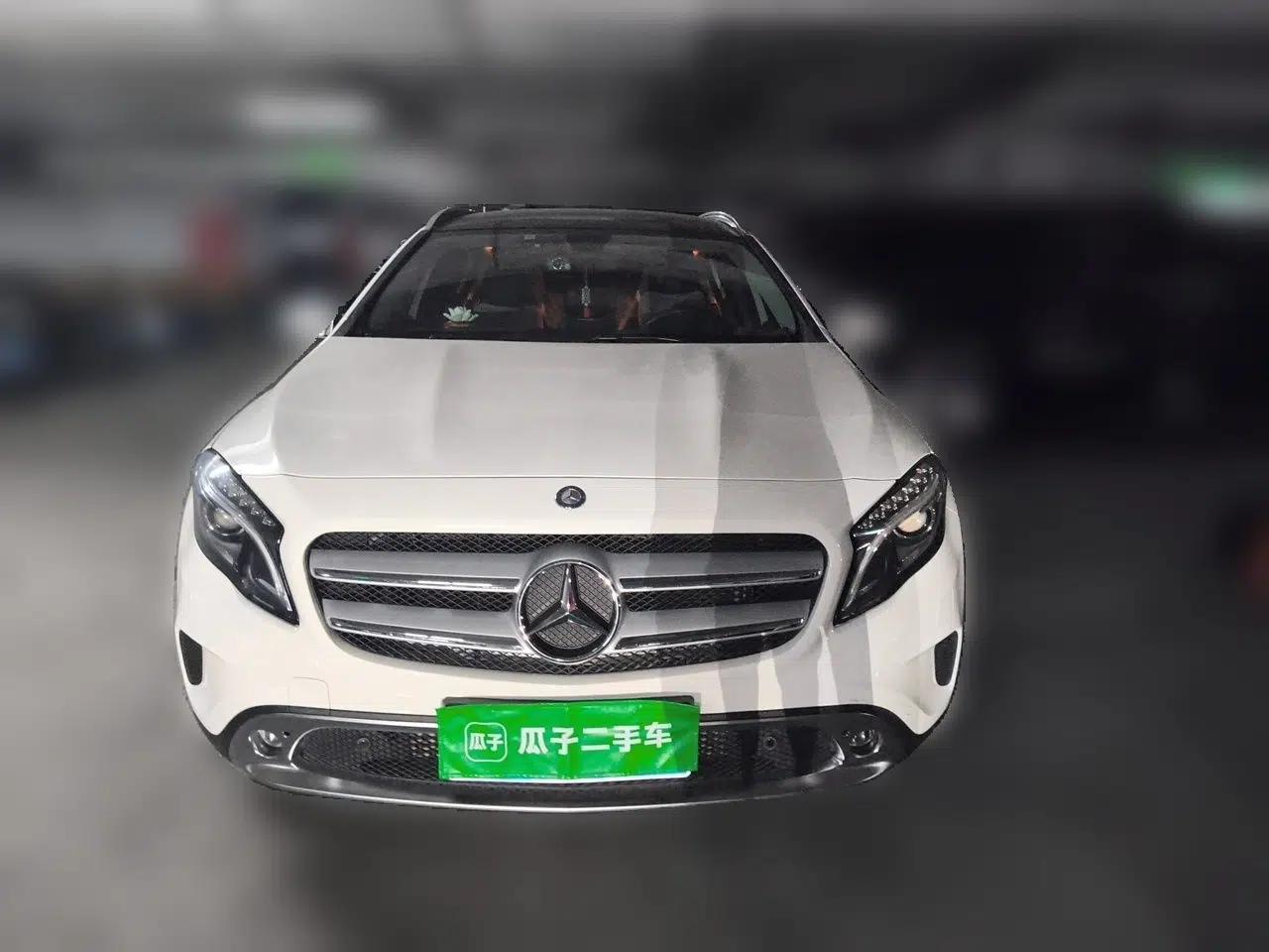 Mercedes-Benz GLA 2015 GLA 200 Fashion Model — миниатюра 2