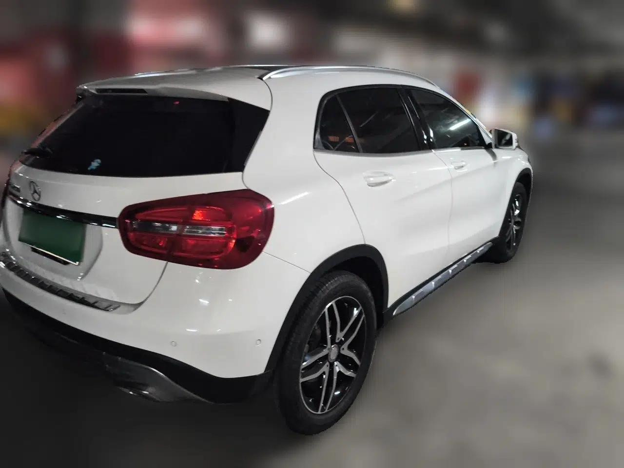 Mercedes-Benz GLA 2015 GLA 200 Fashion Model — миниатюра 6