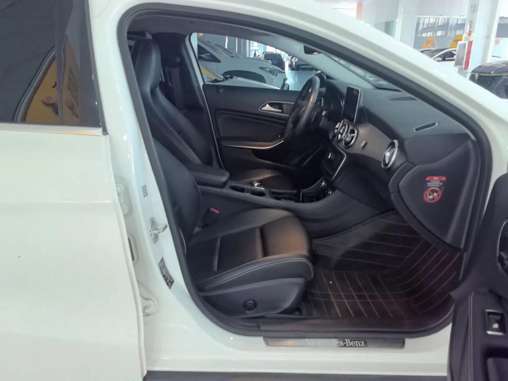 Mercedes-Benz GLA 2016 GLA 220 4MATIC Luxury Model — миниатюра 24