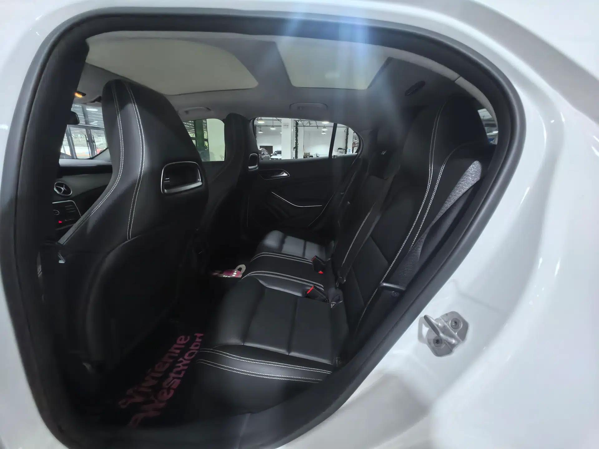 Mercedes-Benz GLA 2016 GLA 200 Sport Edition — миниатюра 14