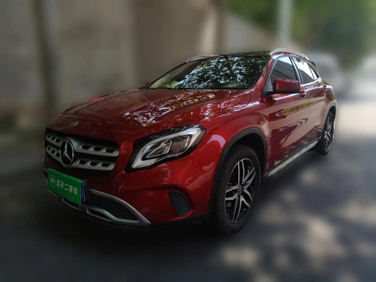 Mercedes-Benz GLA 2017 GLA 200 Fashion Model — миниатюра 1