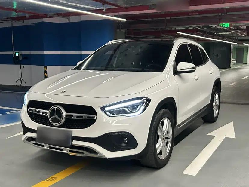 Mercedes-Benz GLA 2023 GLA 200 — миниатюра 1