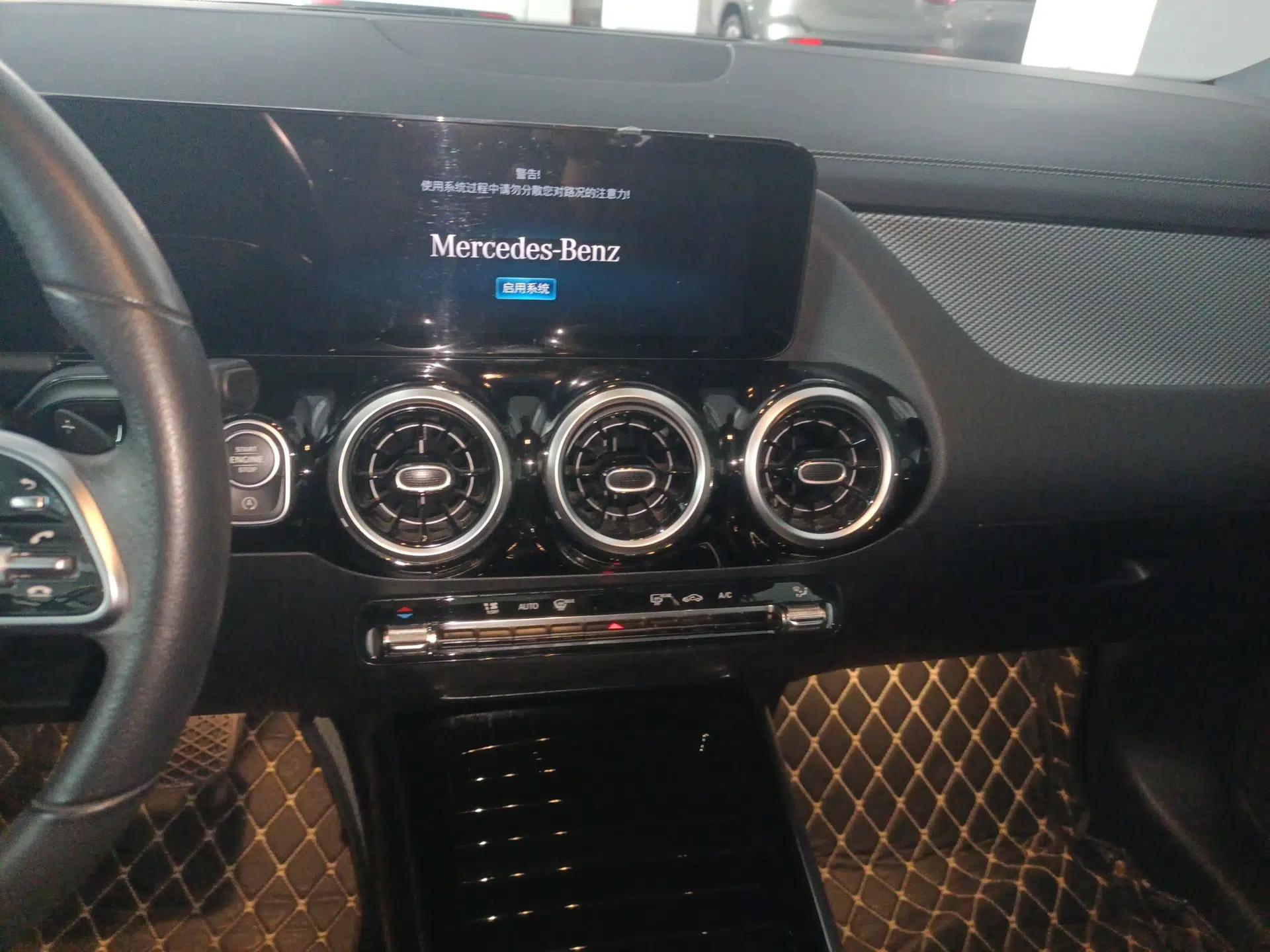 Mercedes-Benz GLA 2023 GLA 200 — миниатюра 11