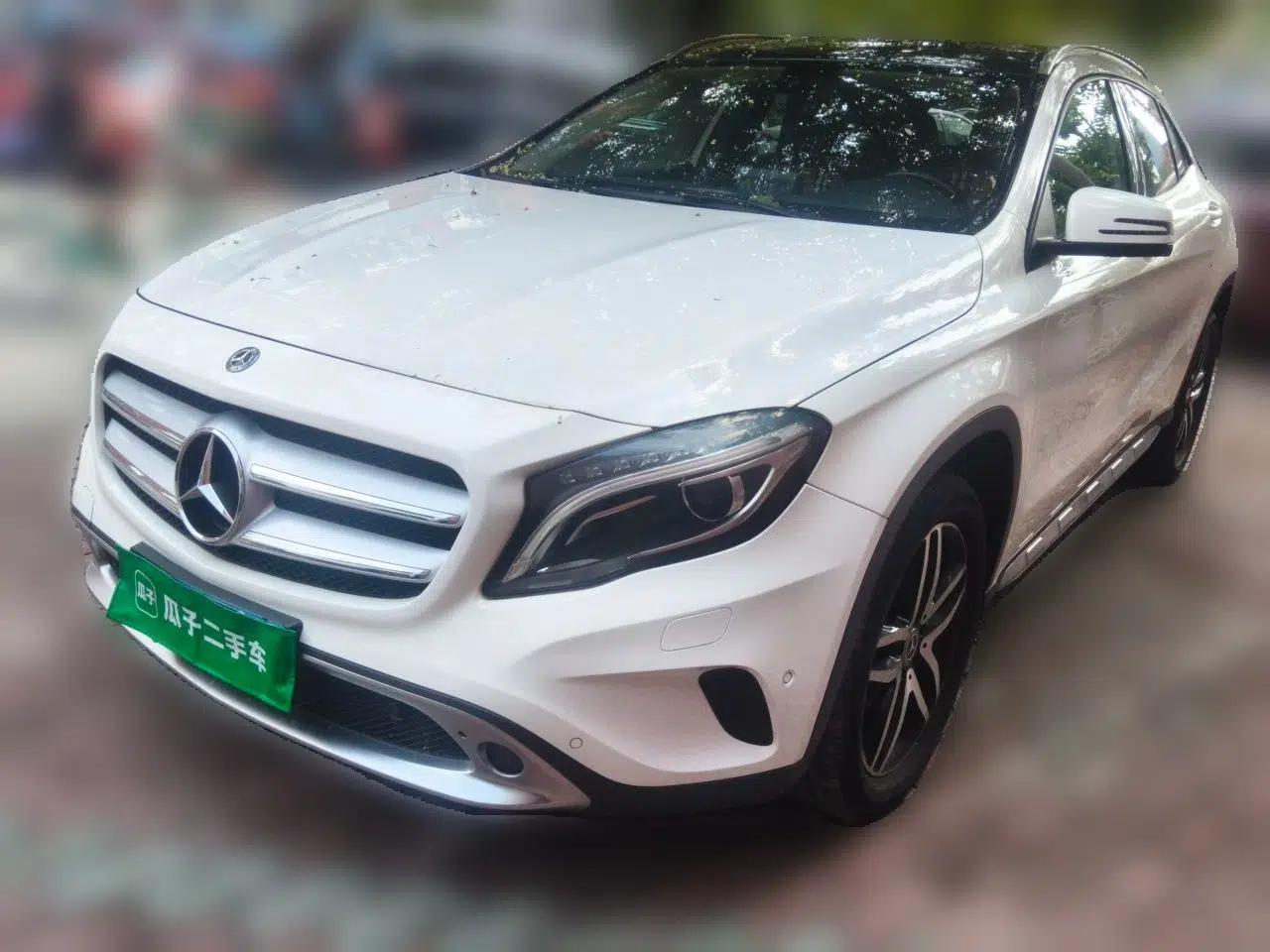 Mercedes-Benz GLA 2016 GLA 200 Fashion Model — миниатюра 1
