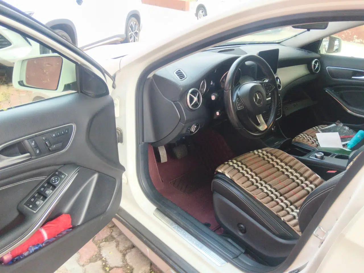 Mercedes-Benz GLA 2016 GLA 200 Fashion Model — миниатюра 16