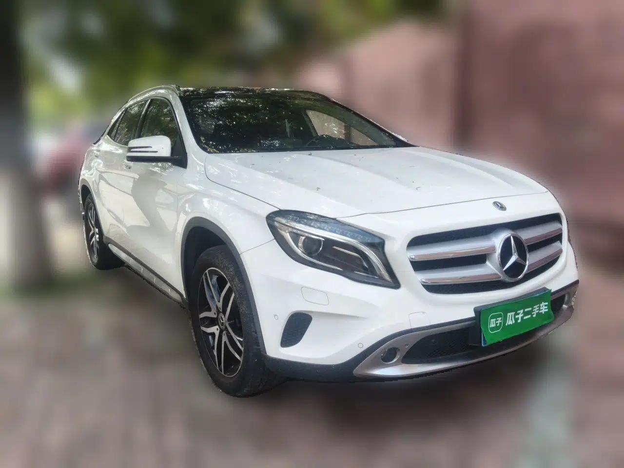 Mercedes-Benz GLA 2016 GLA 200 Fashion Model — миниатюра 3