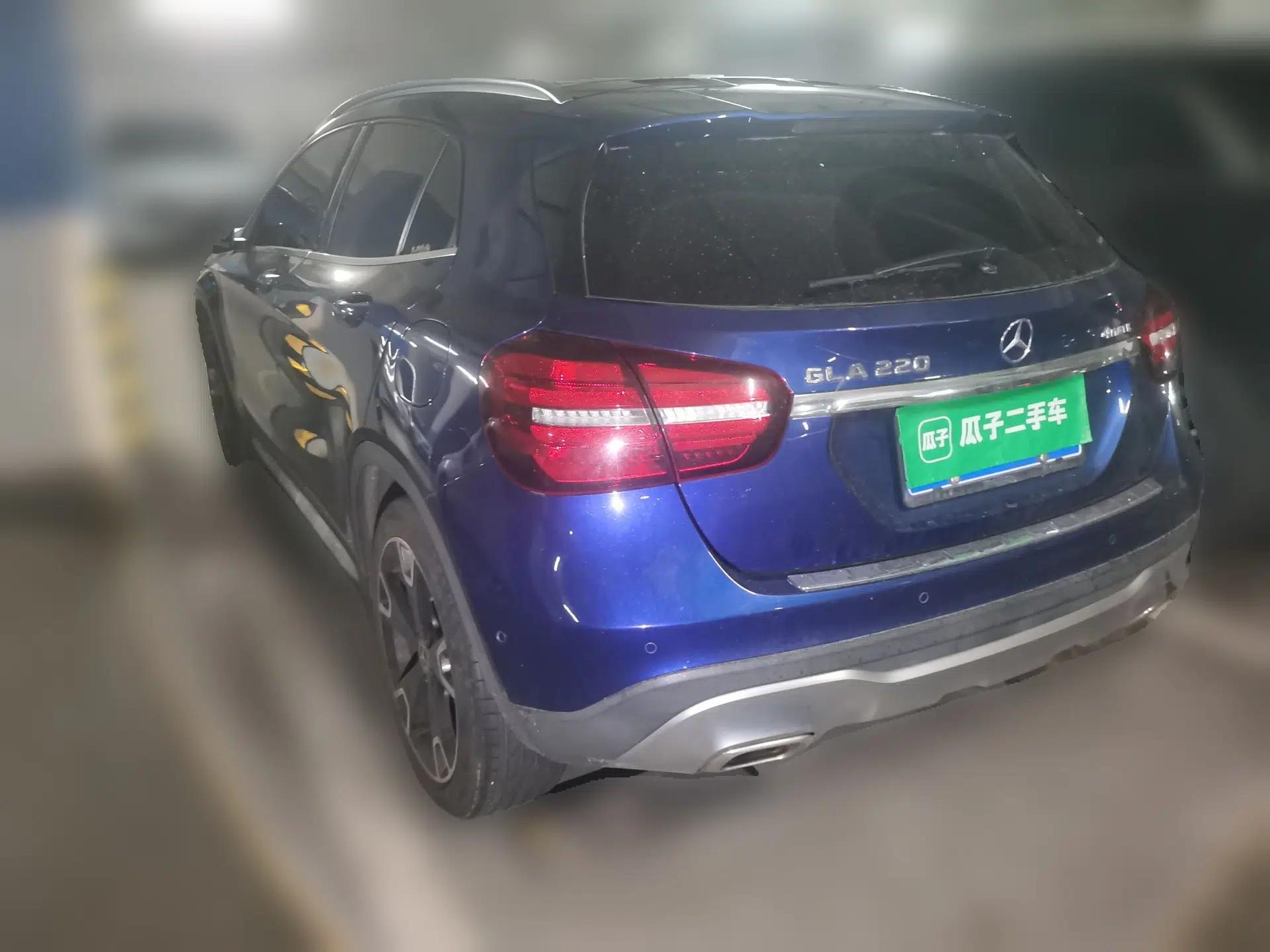 Mercedes-Benz GLA 2017 GLA 220 4MATIC Fashion Model — миниатюра 4