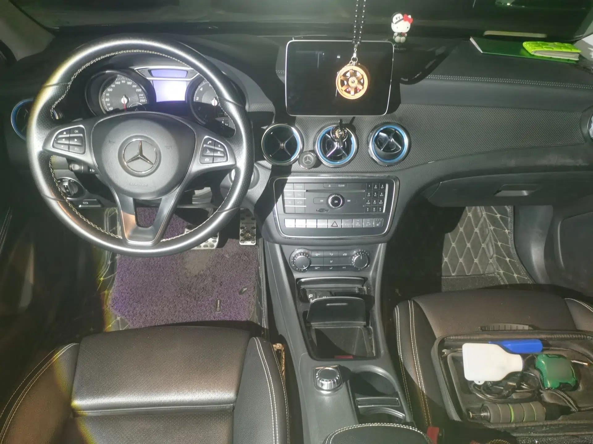 Mercedes-Benz GLA 2017 GLA 220 4MATIC Fashion Model — миниатюра 9
