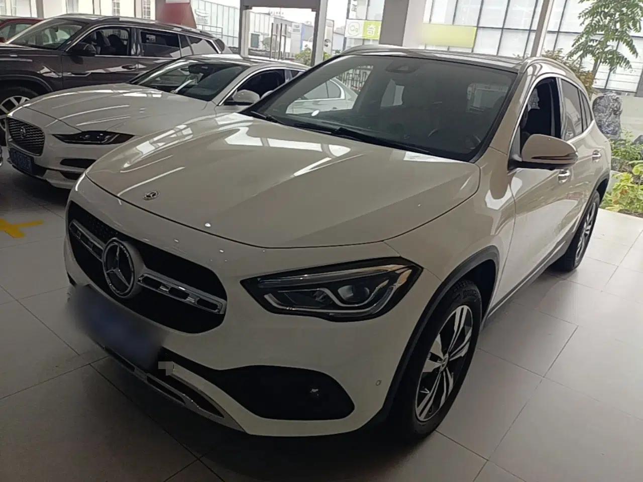 Mercedes-Benz GLA 2023 GLA 220 — миниатюра 1