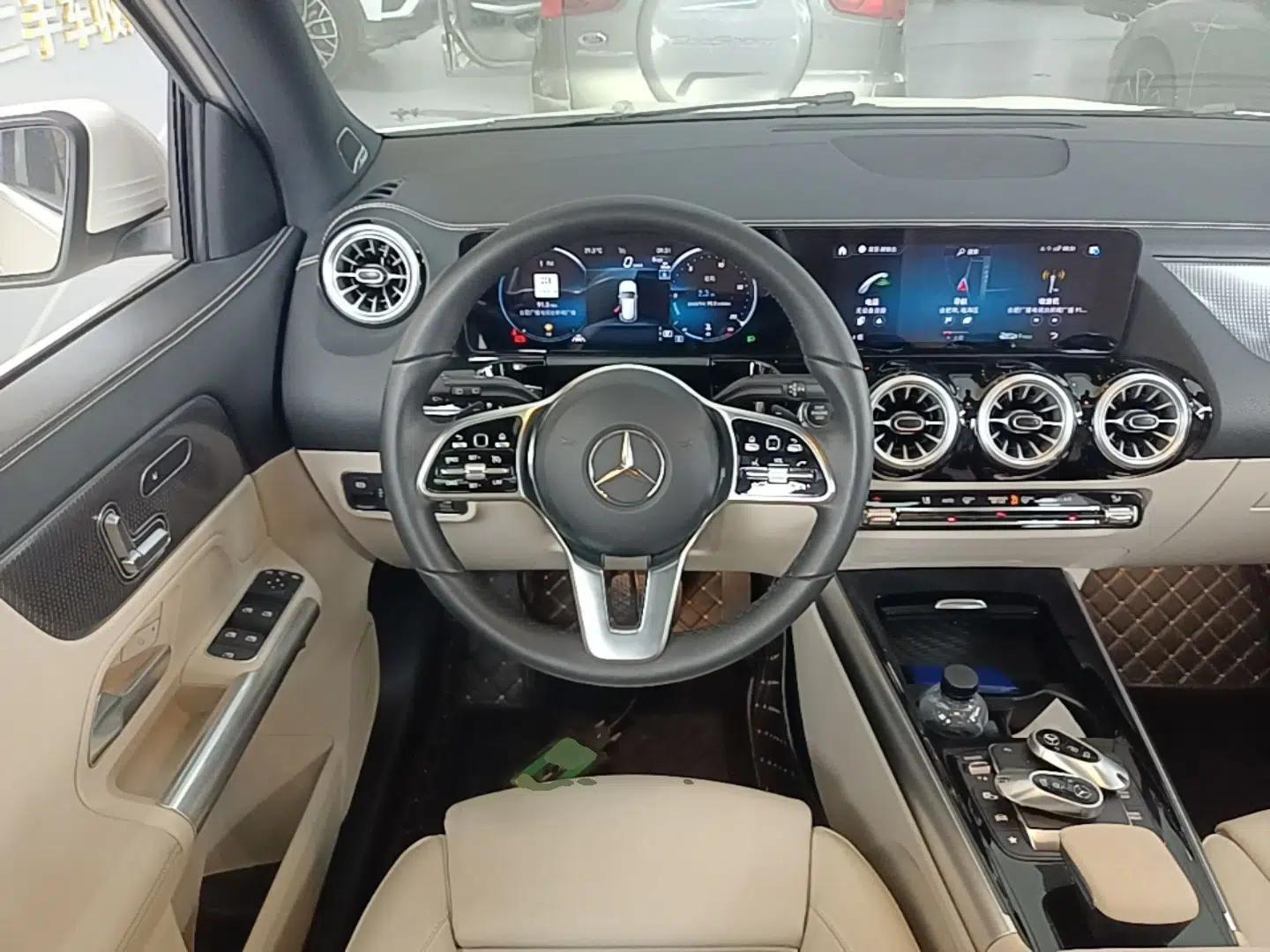 Mercedes-Benz GLA 2023 GLA 220 — миниатюра 13