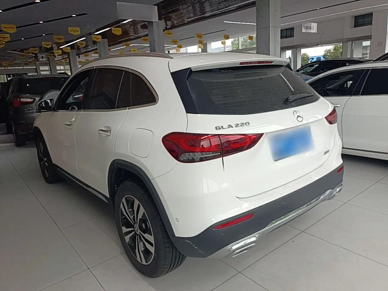 Mercedes-Benz GLA 2023 GLA 220 — миниатюра 4
