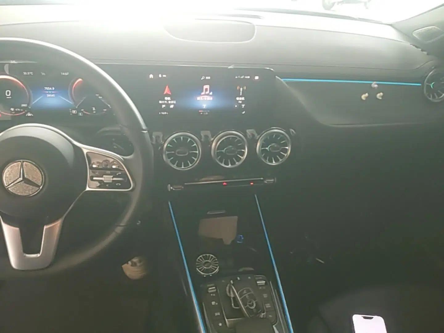 Mercedes-Benz GLA 2022 Facelifted GLA 200 — миниатюра 17