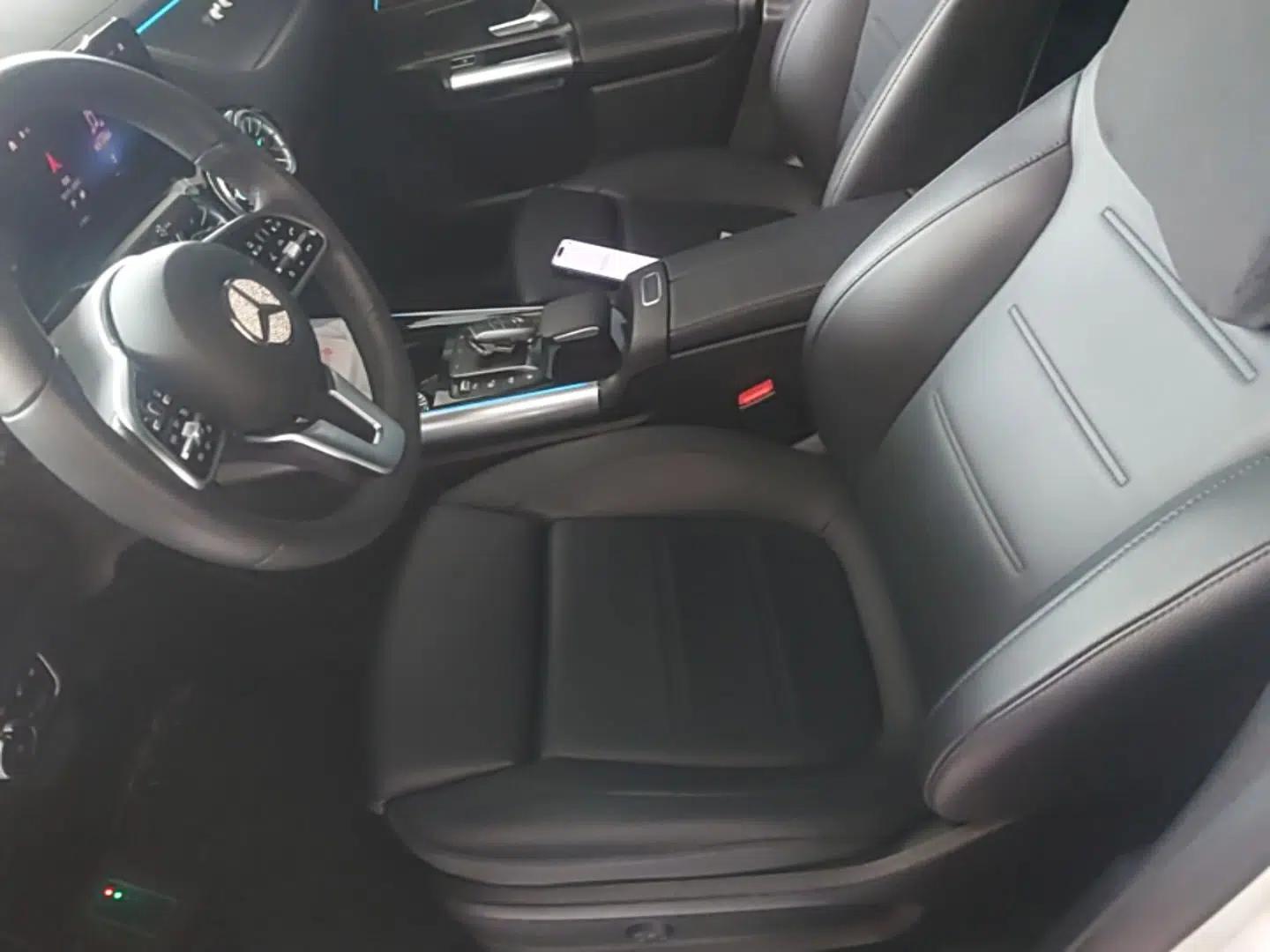 Mercedes-Benz GLA 2022 Facelifted GLA 200 — миниатюра 22