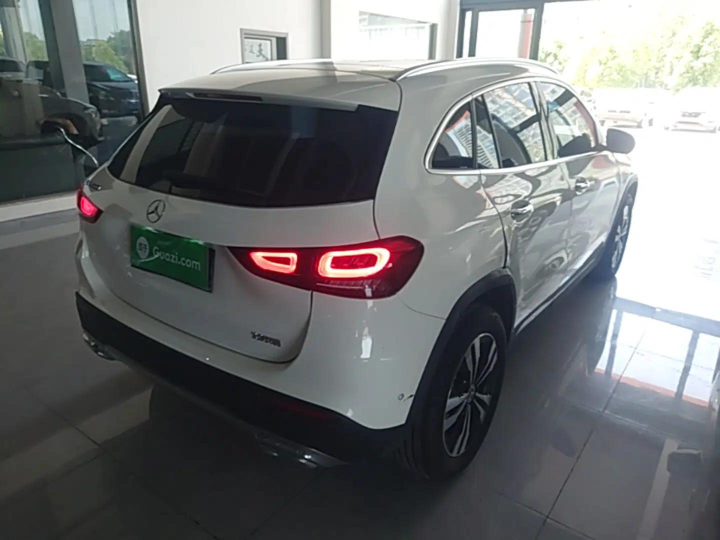 Mercedes-Benz GLA 2022 Facelifted GLA 200 — миниатюра 6