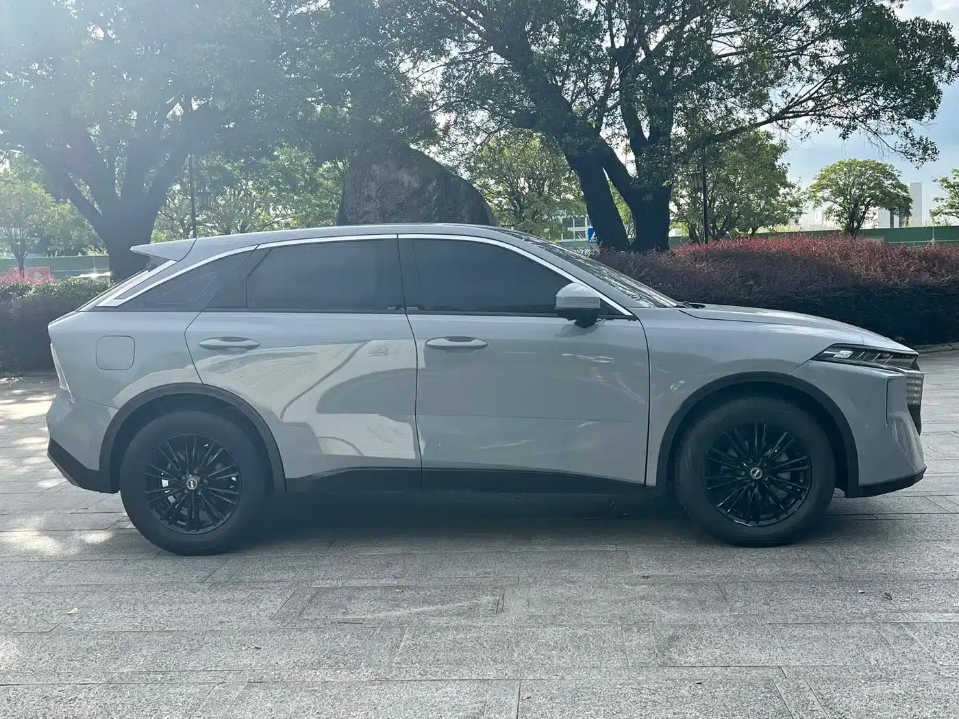 Venucia V2021 260T Idol Edition — миниатюра 5