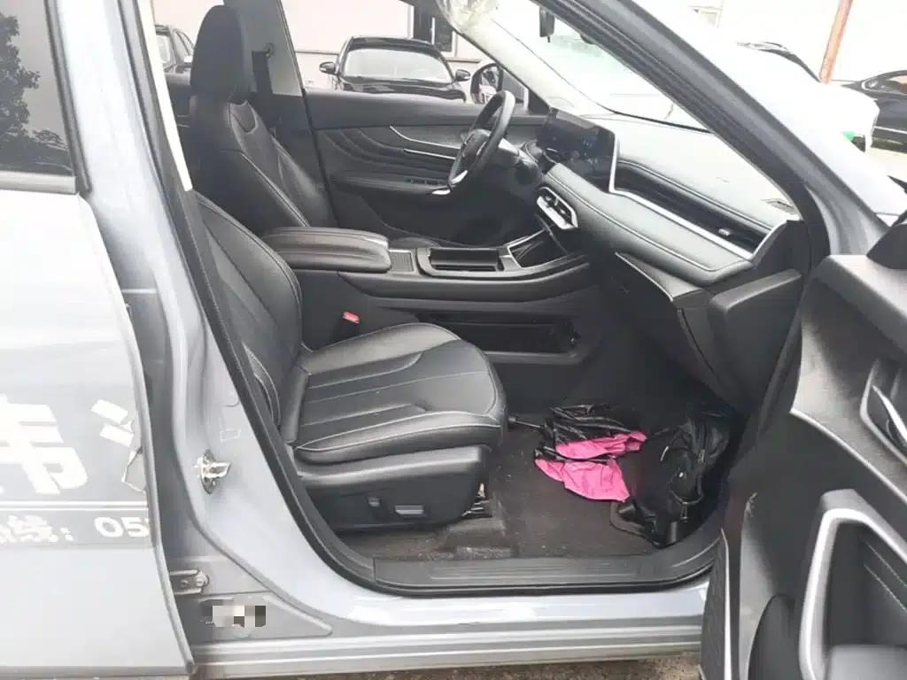 Venucia V DD-i 2023 Model 110km iE Edition — миниатюра 11
