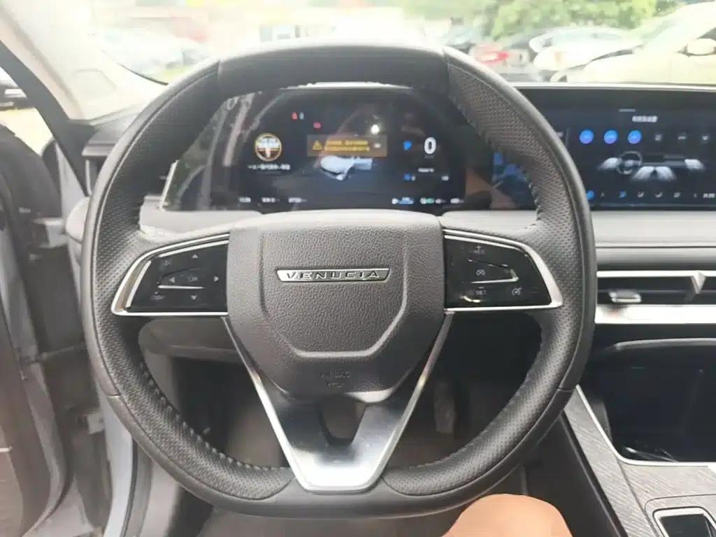 Venucia V DD-i 2023 Model 110km iE Edition — миниатюра 17