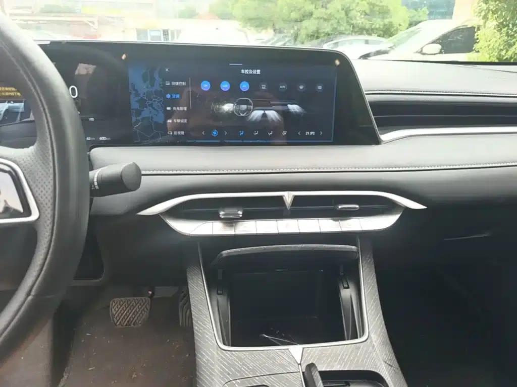 Venucia V DD-i 2023 Model 110km iE Edition — миниатюра 20