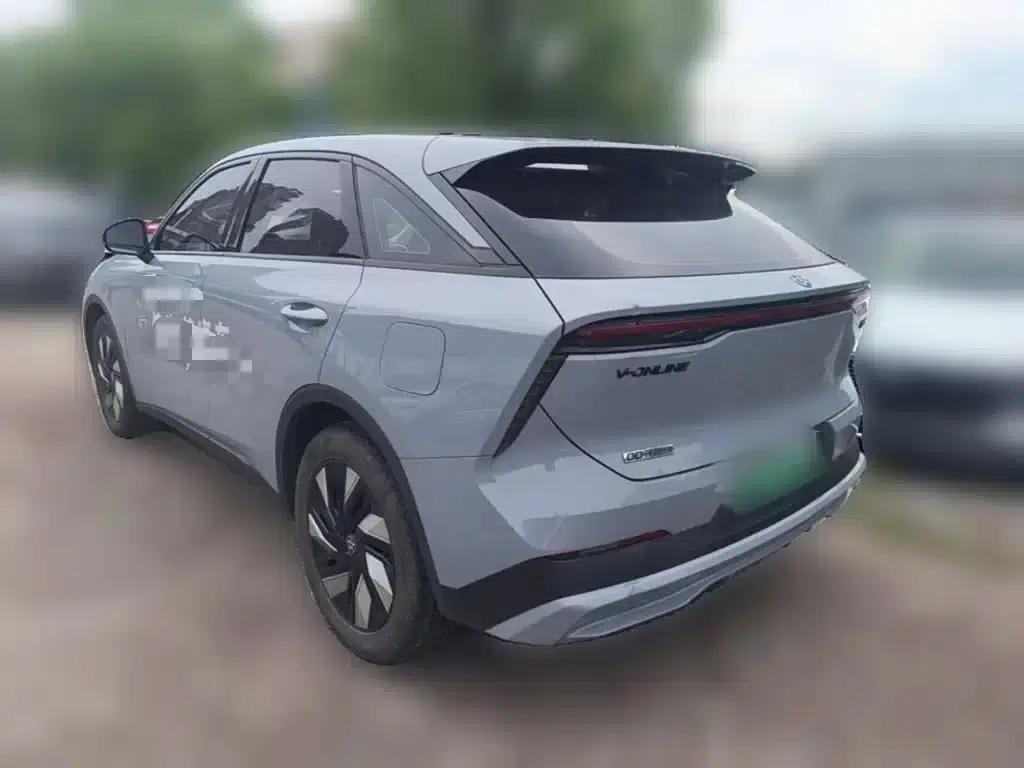 Venucia V DD-i 2023 Model 110km iE Edition — миниатюра 9