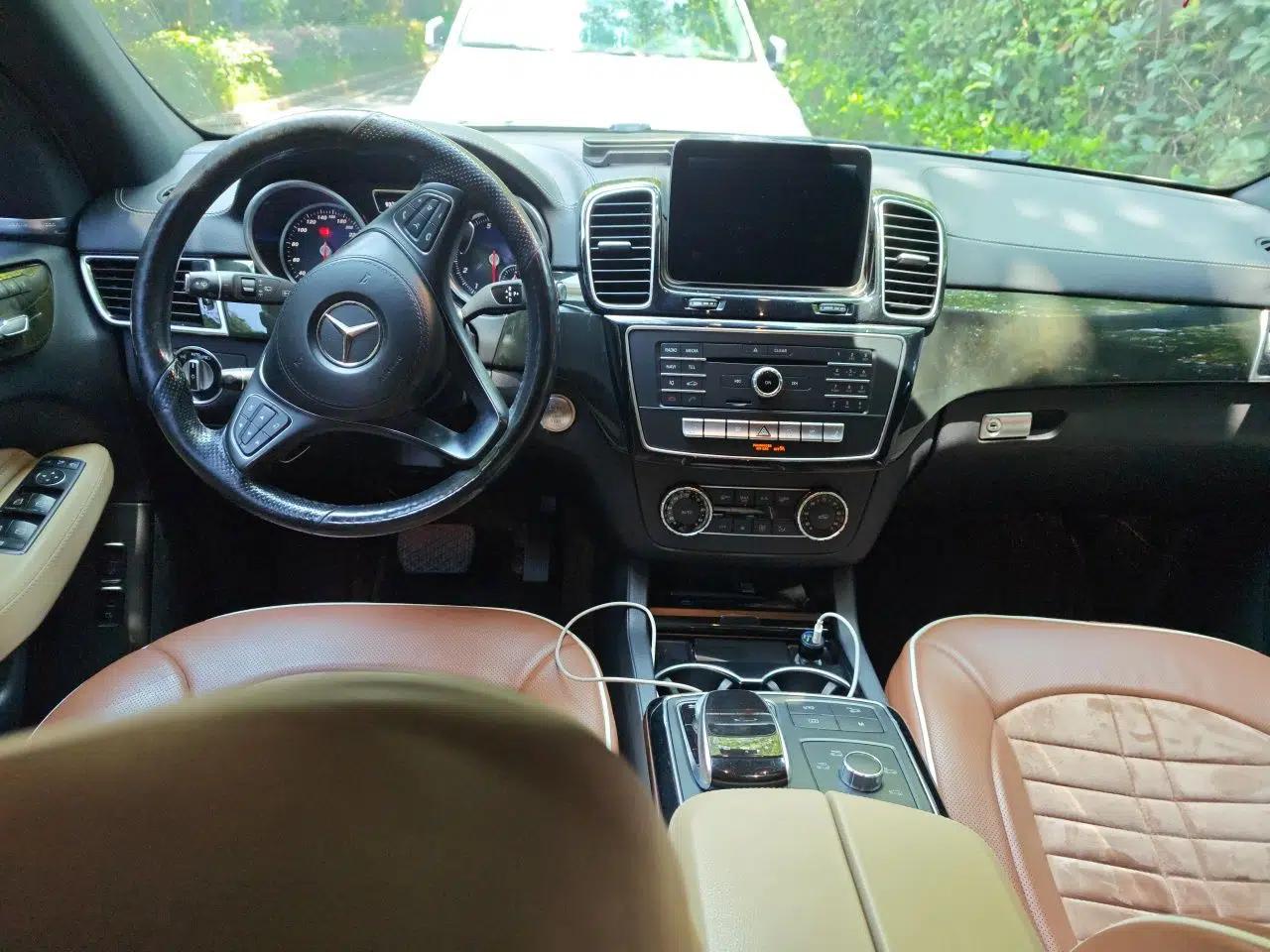 Mercedes-Benz GLS-Class 2017    3.0   7 seats   (parallel import) — миниатюра 9