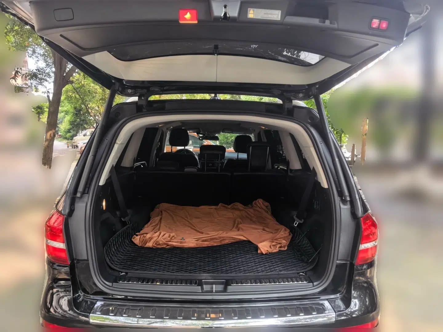 Mercedes-Benz GLS Mercedes-Benz GLS 2017 model, GLS 450 4MATIC, 3.0-liter engine, seven seats, gasoline-powered, automatic transmission. — миниатюра 19