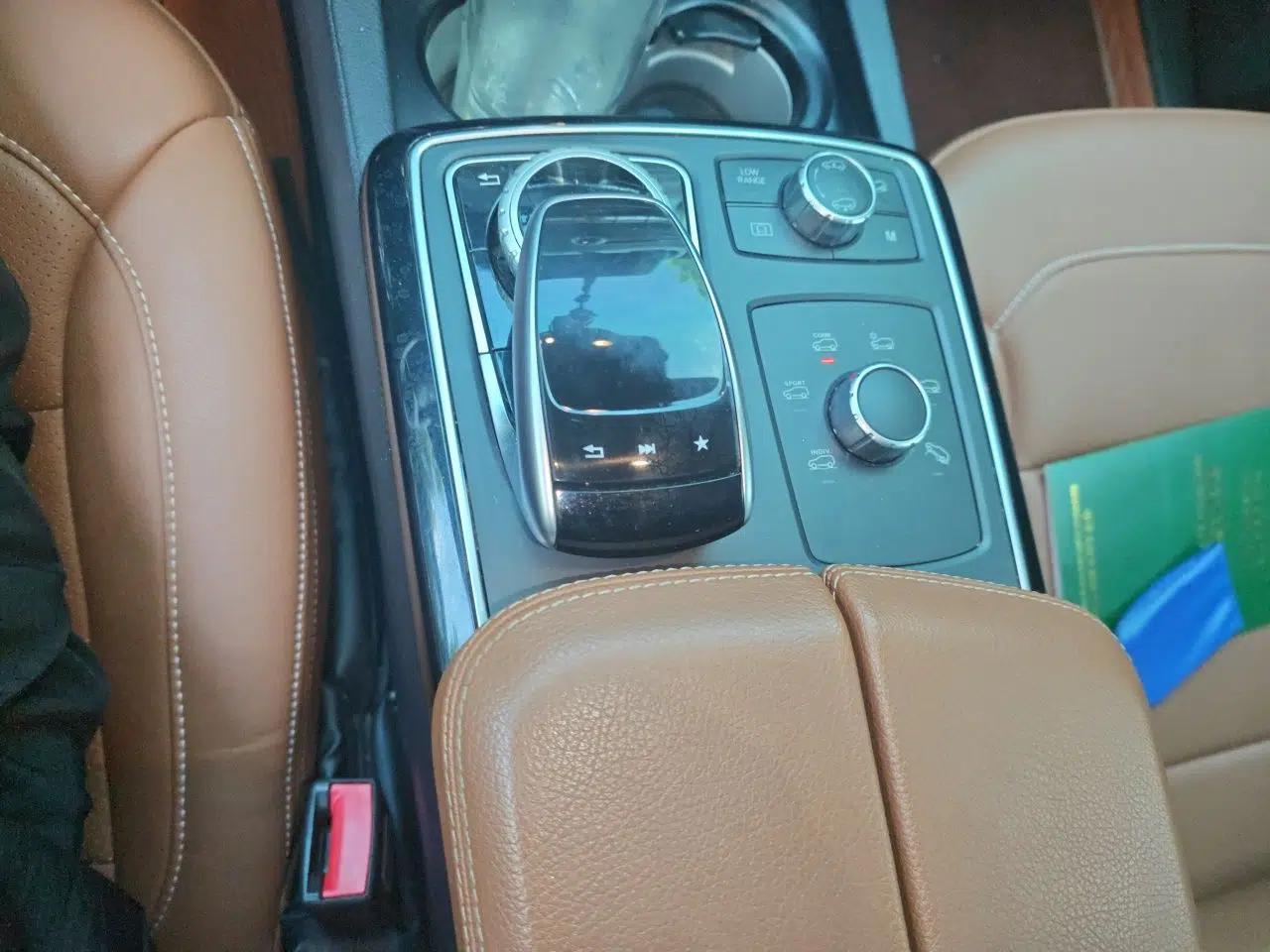 Mercedes-Benz GLS 2018 GLS 400 4MATIC Luxury Model — миниатюра 14
