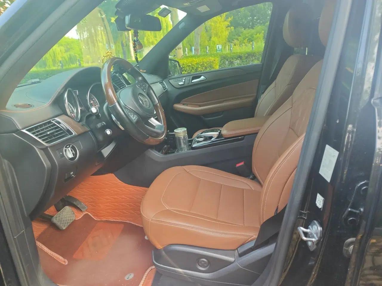 Mercedes-Benz GLS 2018 GLS 400 4MATIC Luxury Model — миниатюра 15